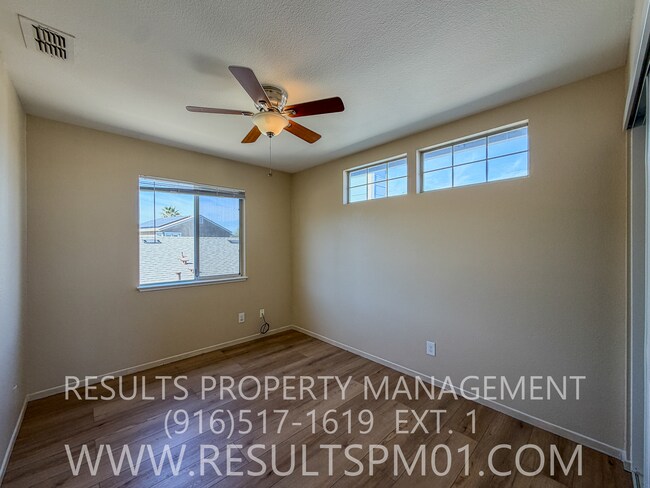 Building Photo - Make this Beautiful 4 Bedroom Your New Home