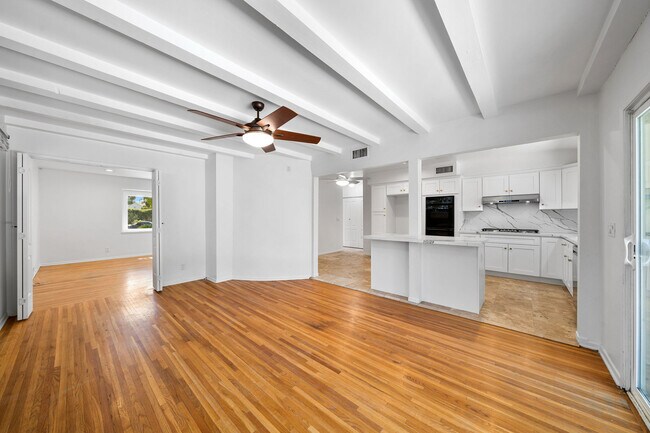 family room - 5646 Maynard Ave