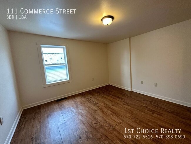 Building Photo - 111 Commerce St