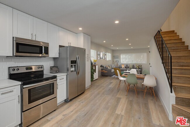 Building Photo - 4320 Finley Ave