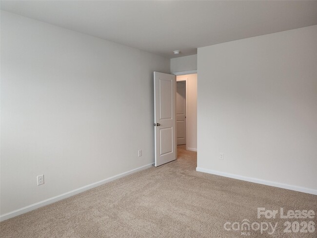 Building Photo - 2109 Allium Dr