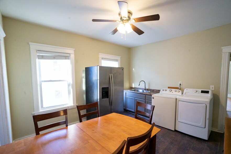 Building Photo - 82 Green Hill Pky