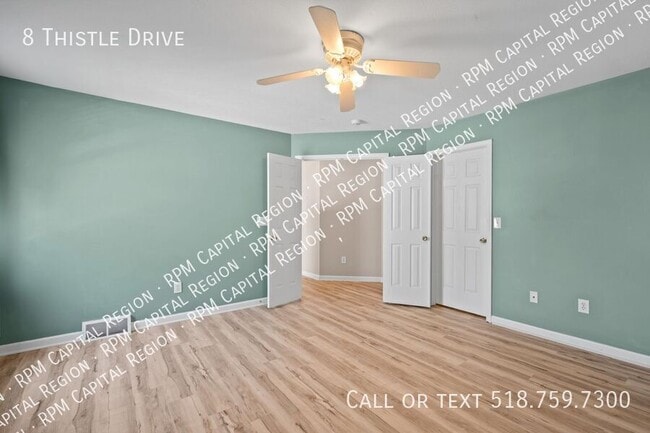 Building Photo - 8 Thistle Dr