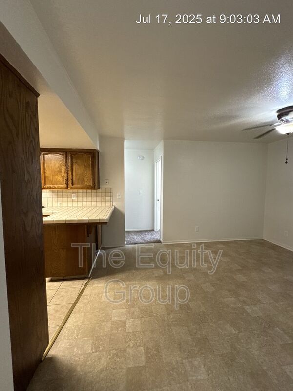 Building Photo - 722 S Linwood St