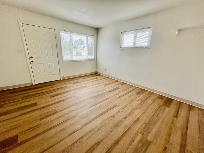 Building Photo - 2 Bedroom La Mesa Duplex with Yard, In-Unit Laundry, and Garage!