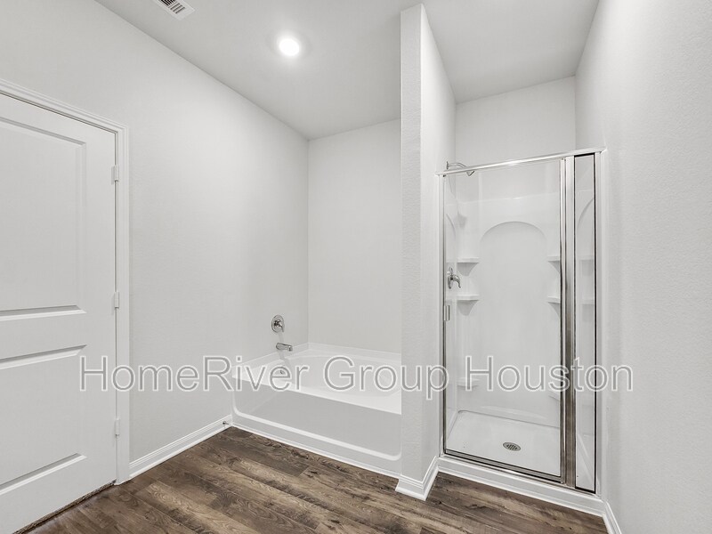 Building Photo - 305 Grayson Baw Ln