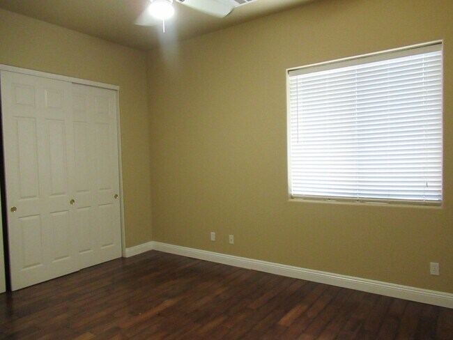 Building Photo - 4 Bedroom Home in Gilbert