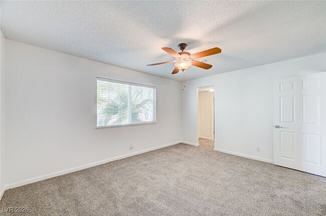 Building Photo - 4830 El Escorial Dr