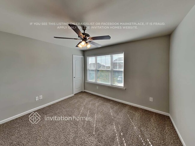 Building Photo - 16711 Cozy Cove Rd