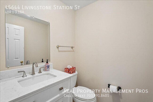 Building Photo - 45644 Livingstone Station St