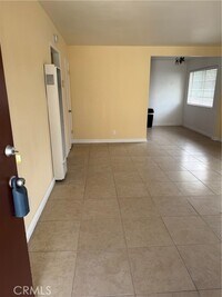 Building Photo - 308 Avenida Granada