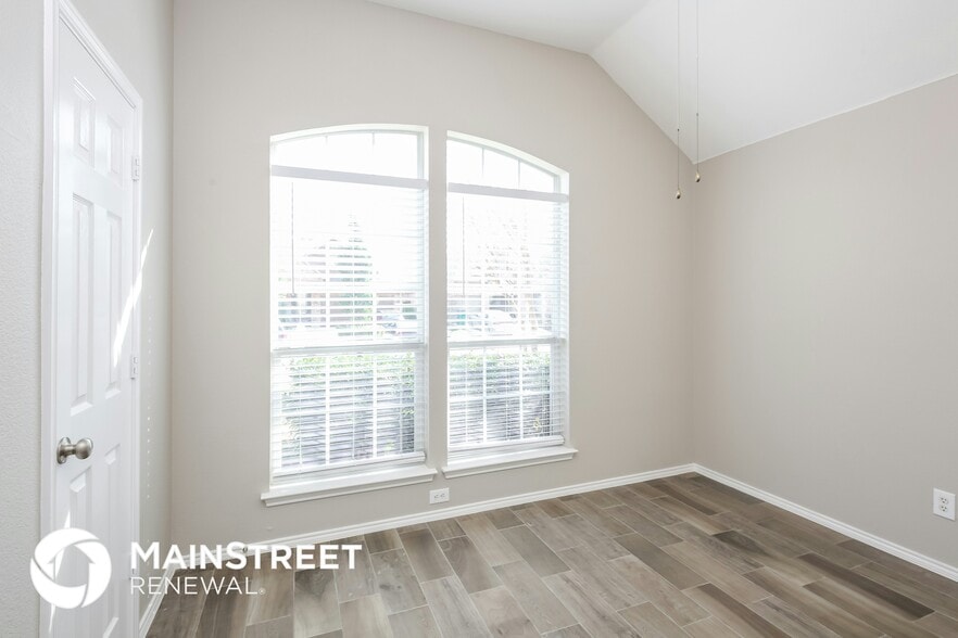Building Photo - 1504 Wickham Dr