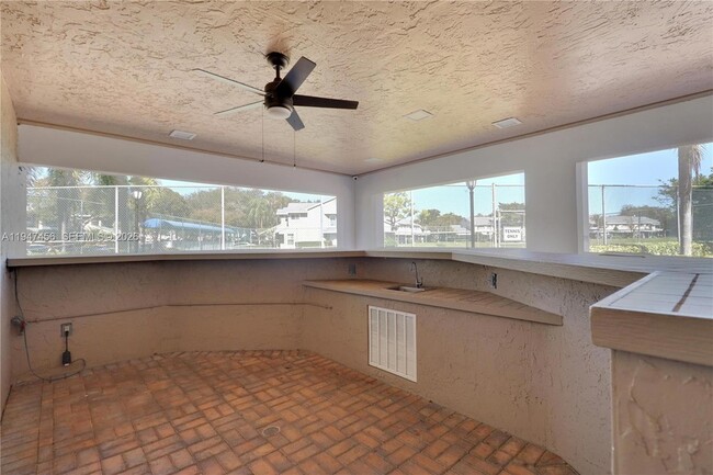 Building Photo - 2149 Discovery Cir W