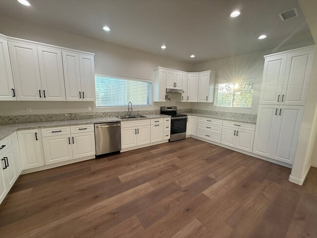 Building Photo - BRAND NEW BUILD 4BR/2.5BA Home in LAKESIDE available FOR RENT w/ RV parking and attached garage!