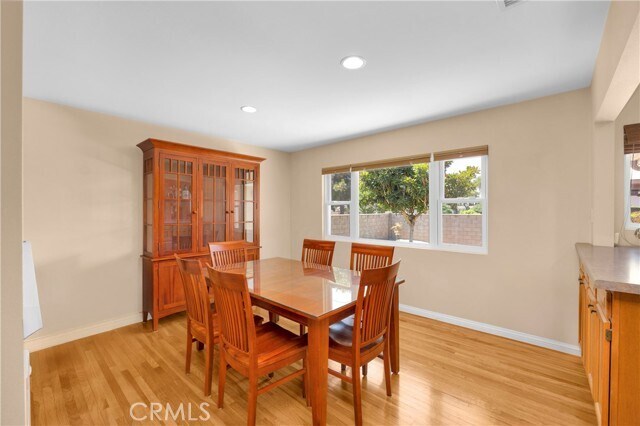 Building Photo - 1521 S Dallas Dr