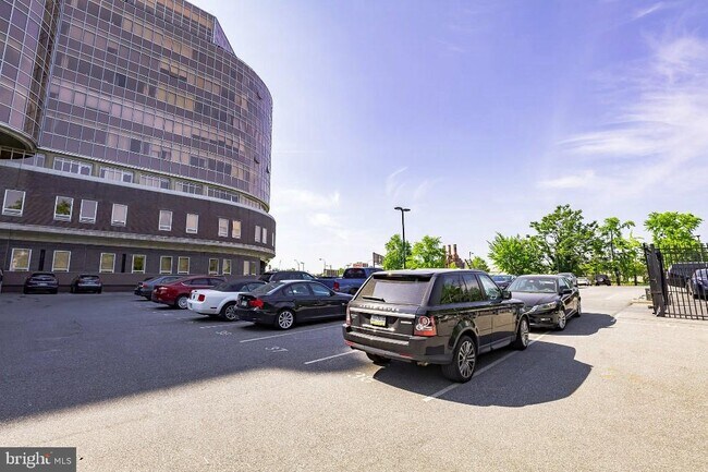 Building Photo - 201-59 N 8th St