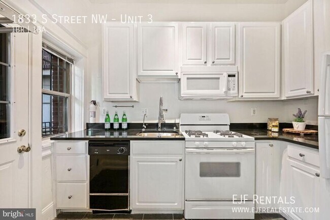 Building Photo - 1833 S Street NW-Unit 3