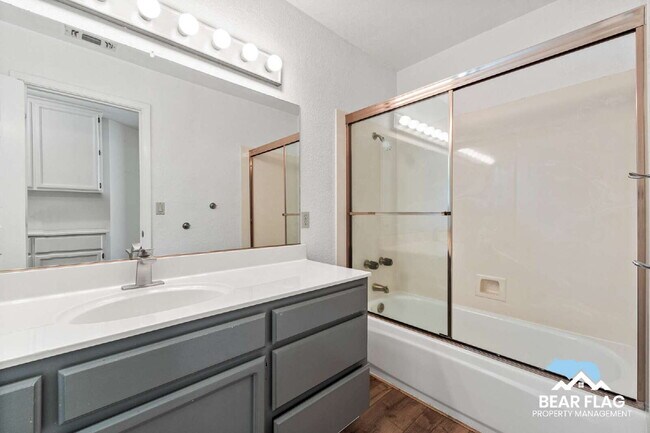 Building Photo - Spacious 4-Bedroom Home for Rent – $3750/m...