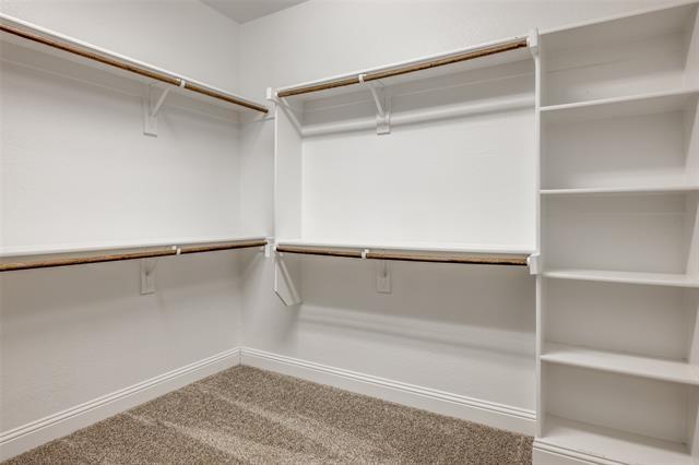 Building Photo - 2511 Linwood Dr