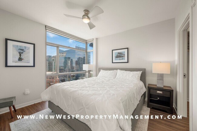 Building Photo - Stunning Fully Furnished East Village 2 Be...