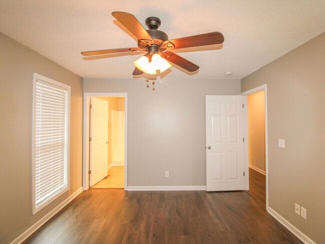 Building Photo - Nice Rental in Athens City!