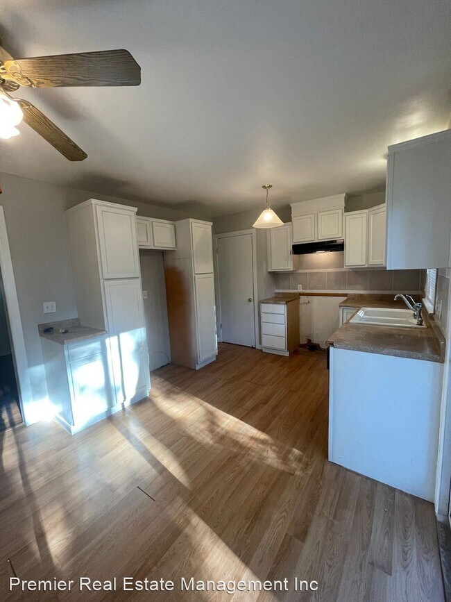 Building Photo - 3 br, 1 bath House - 2341 Blue Ridge Terrace