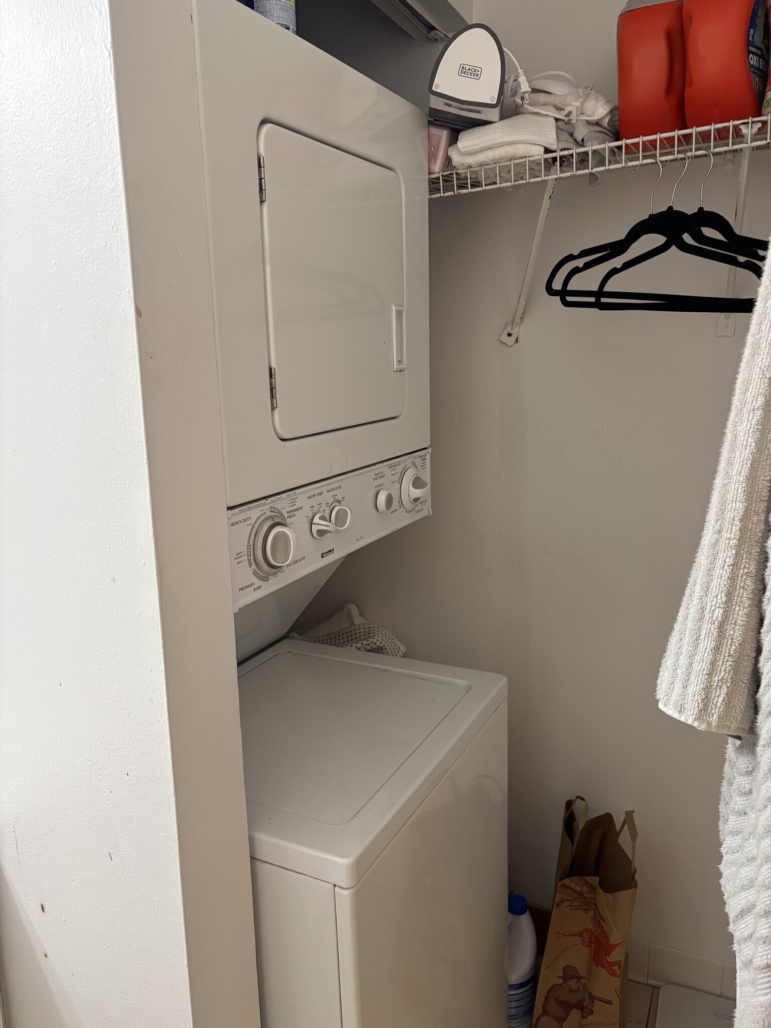 Building Photo - 87 Gainsborough St