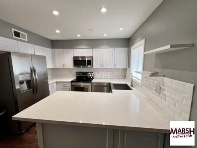 Building Photo - Nice 3 bedroom condo/townhouse in Tempe!