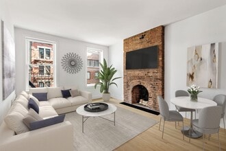 Building Photo - 234 W 20th St
