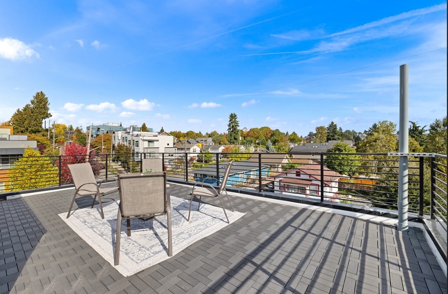 Building Photo - 2315 S Judkins St