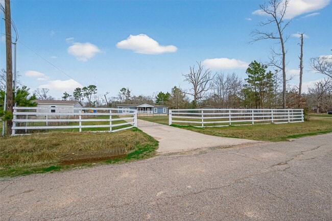 Building Photo - 15933 W Relza Dr