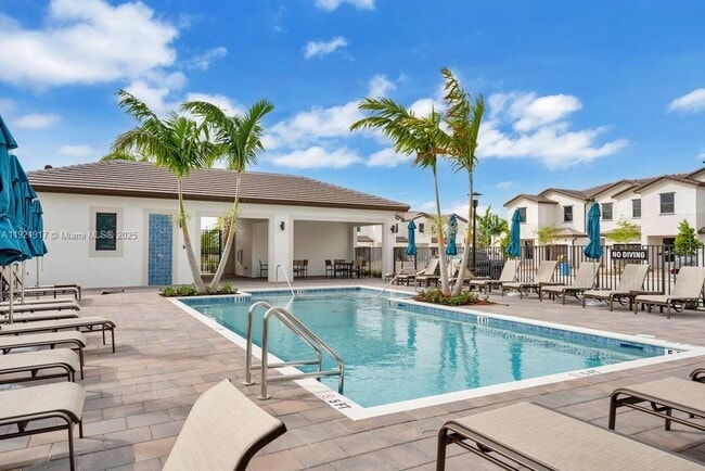 Building Photo - 286 SW 159th Dr