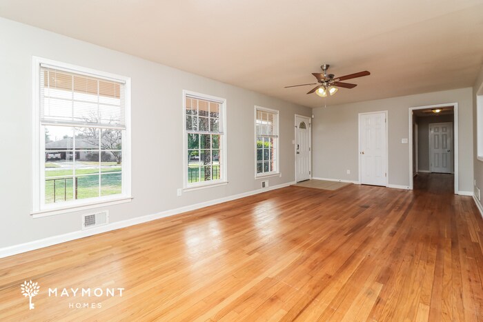 Building Photo - 1729 Hasty Rd