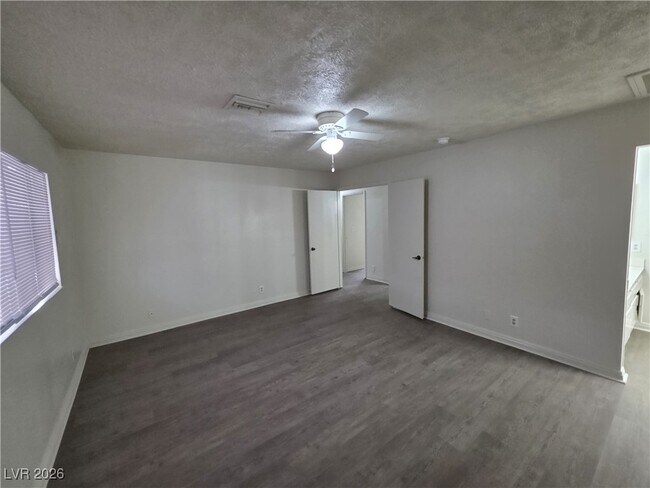 Building Photo - 3214 Anacapa Way