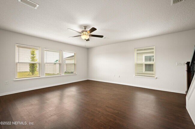 Building Photo - 120 Yellowfin Dr