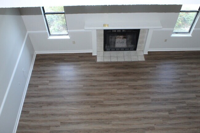 Building Photo - New remolded two close to Fort Gordon and Downtown Augusta Medical Center S