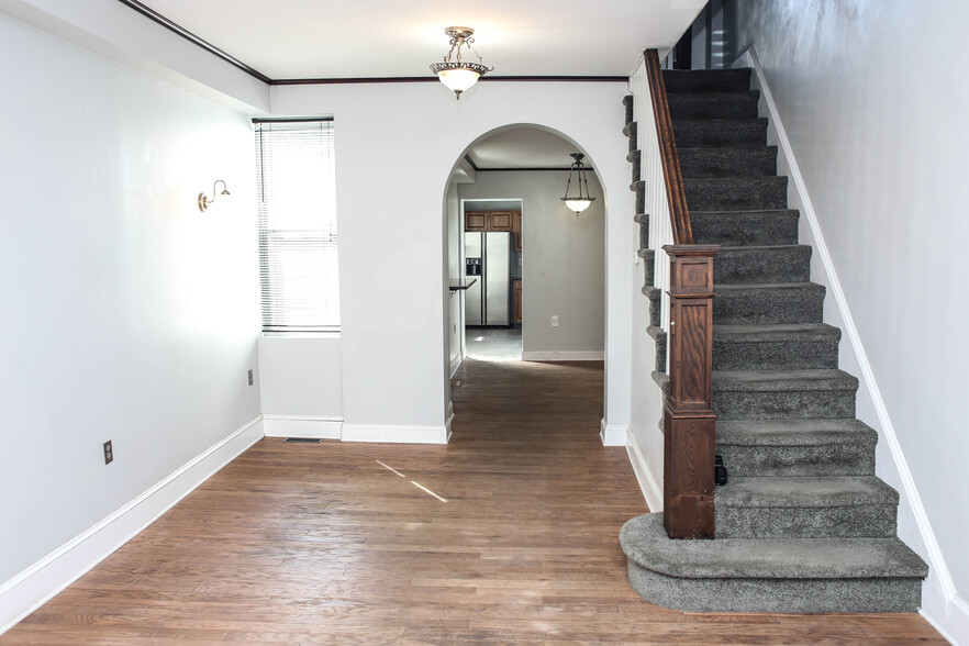 Building Photo - 2823 Chatham St