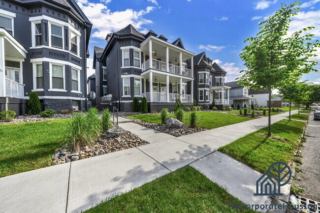 Building Photo - Furnished 2-Bedroom, 2-Bath Apartment near the Medical Campus