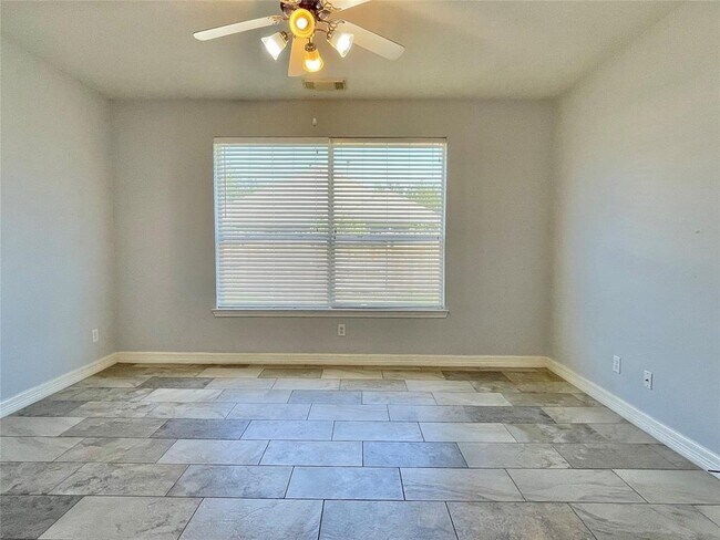 Building Photo - 13834 Clear Trail Ln