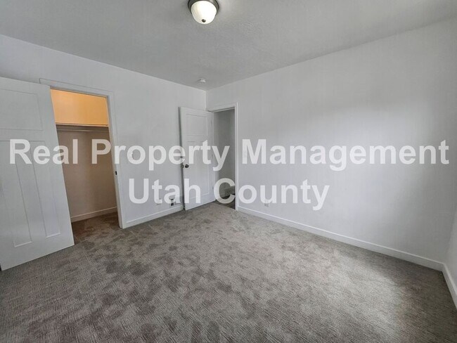 Building Photo - 152 W 100 S