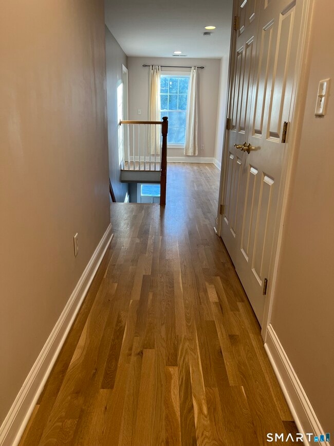 Building Photo - 22 Alcott Way