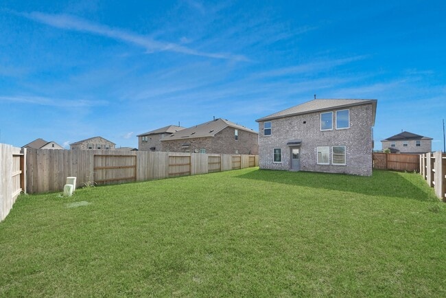 Building Photo - 10410 Birds Nest Dr
