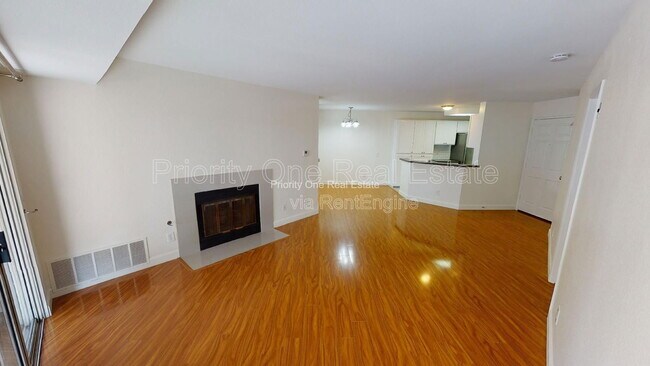 Building Photo - 7223 Camino Degrazia