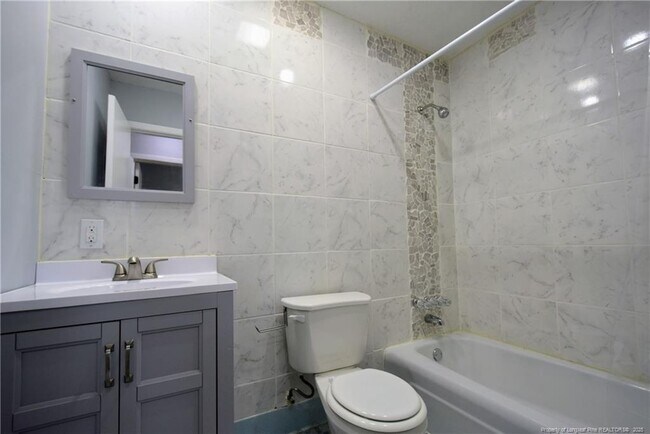 Building Photo - 5330 Plateau Ct