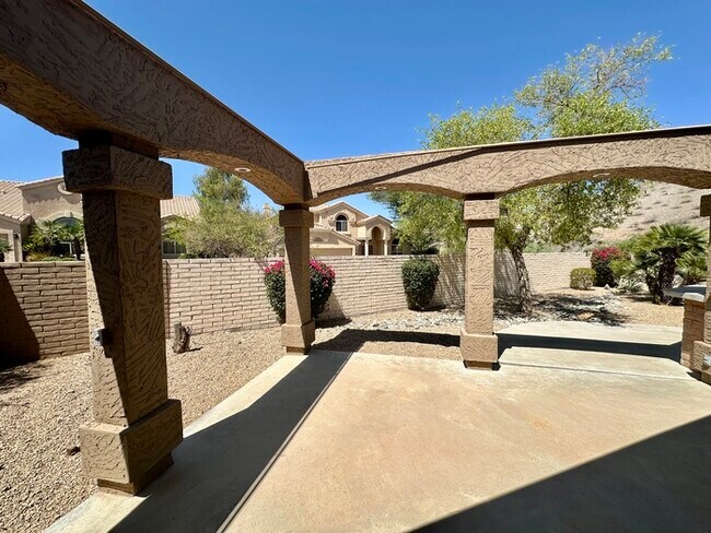 Building Photo - Spectacular Club West Executive home on co...