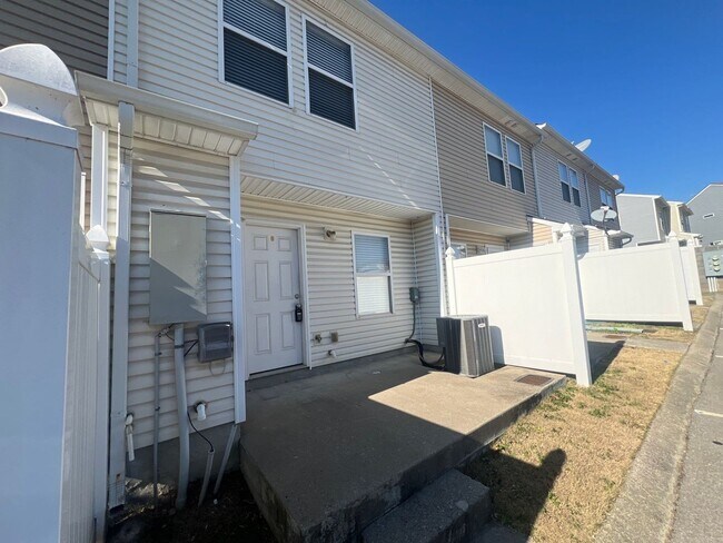 Building Photo - 5428 Cedar Ash Crossing