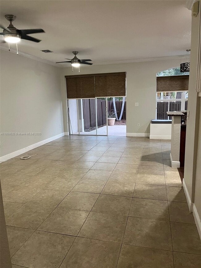 Building Photo - 977 SW 153rd Path