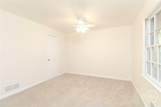Building Photo - 1191 Arrowhead Rd