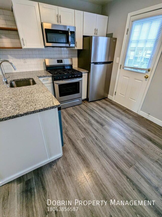 Building Photo - 1709 Colorado Ave