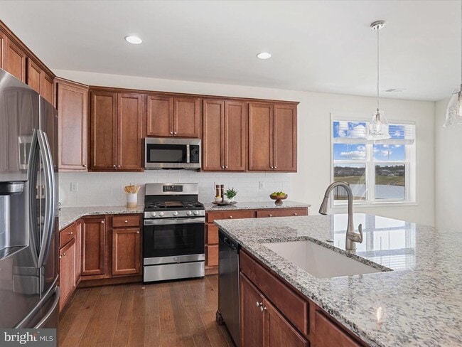 Building Photo - 25041 Tanager Ln